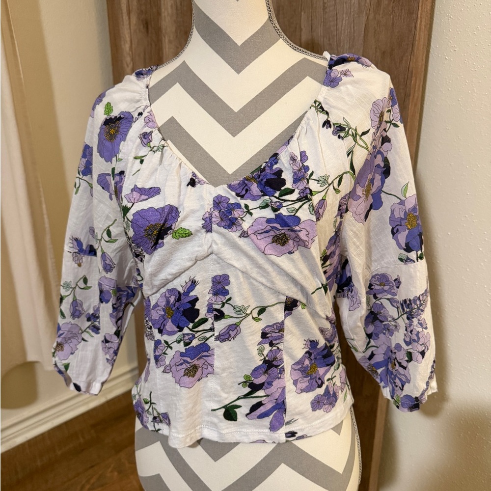 Anthropologie White Purple Floral Sweetheart VNeck Puff Sleeve Blouse Lg petite